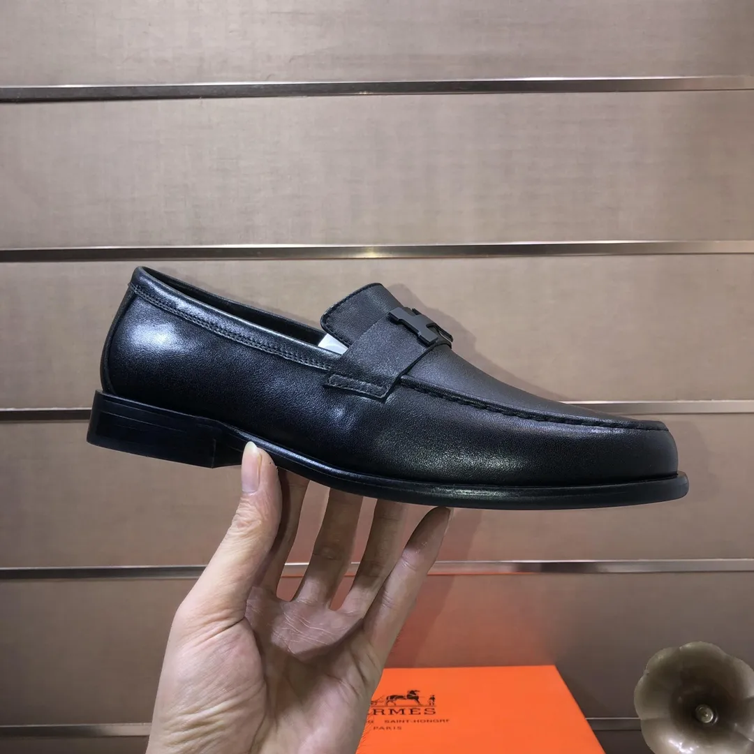 Men's shoes💰460💰[HERMES] (sheepskin lining)🍀Italian top luxury🍀He does not pursue novel styles and gorgeous colors, but attracts the favor of successful men with his flawless, elegant and classic style. Formal leather shoes This very comfortable, simple and stable style allows you to easily match any style! The pattern is absolutely 1:1 refined from the original case, and we strive for excellence in materials, imported cowhide + sheepskin lining💪💪💪extraordinary texture👍! .Black Brown Size: 38-45 (45 customized)
